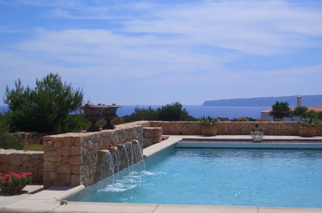 Luxe villa te koop met zeezicht in Formentera