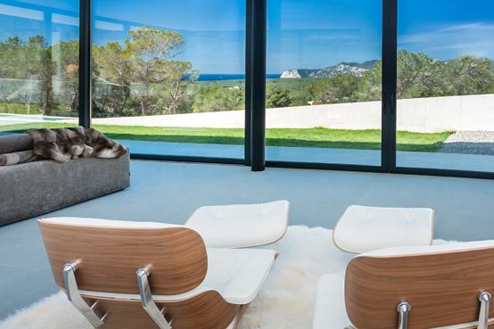 Uitzonderlijke luxe villa in Cala Jondal te koop