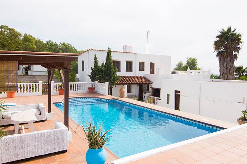 Villa in de buurt van Ibiza te koop