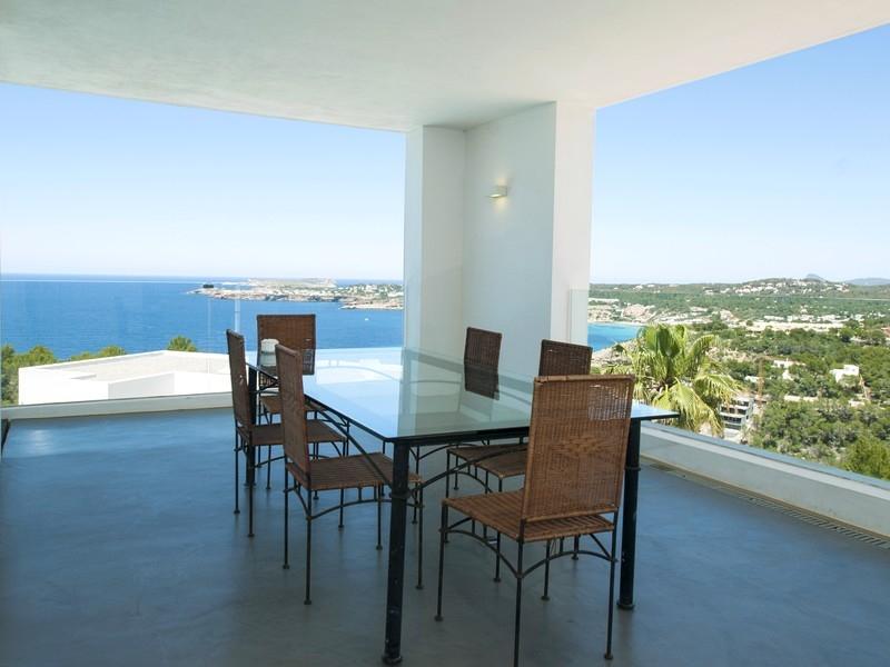 Twee luxe villa's met een prachtig uitzicht op zee over de kosten van Cala Moli