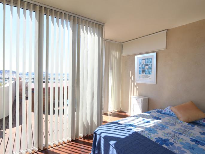 Elegant penthouse te koop in Marina Botafoch met uitzicht