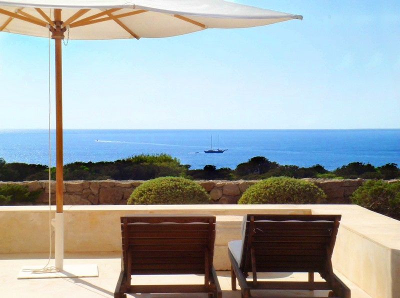 Prachtige frontline luxe villa in Calo D'en Real