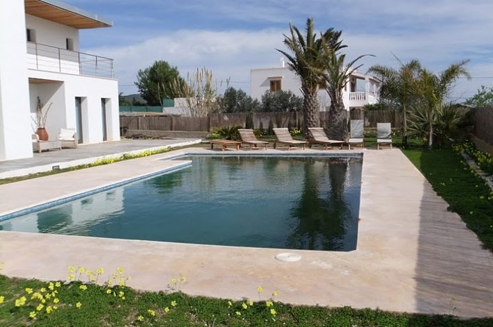 Deze prachtige villa met 4 slaapkamers in San Jordi Ibiza te koop