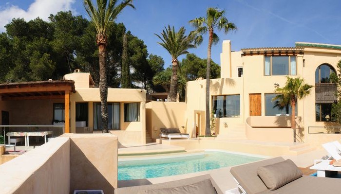 Koop een villa in Roca Llisa Ibiza