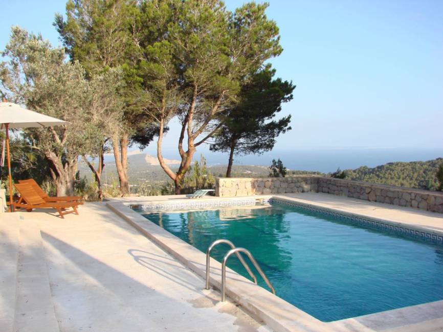 Luxe moderne villa te koop in Ibiza San José