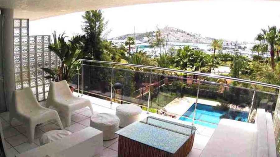 Te koop Mooie 2 kamer appartement op de Paseo Maritimo Ibiza