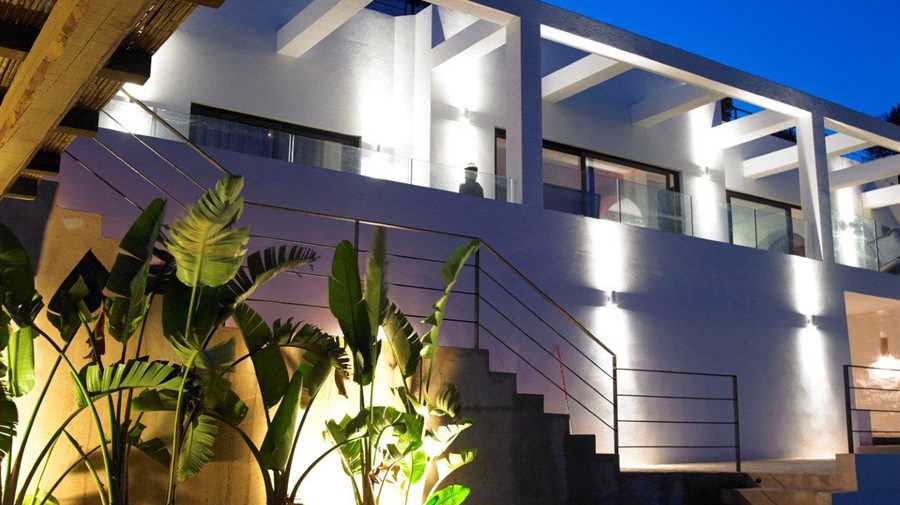 Prachtige luxe villa in een moderne stijl in Las Salinas