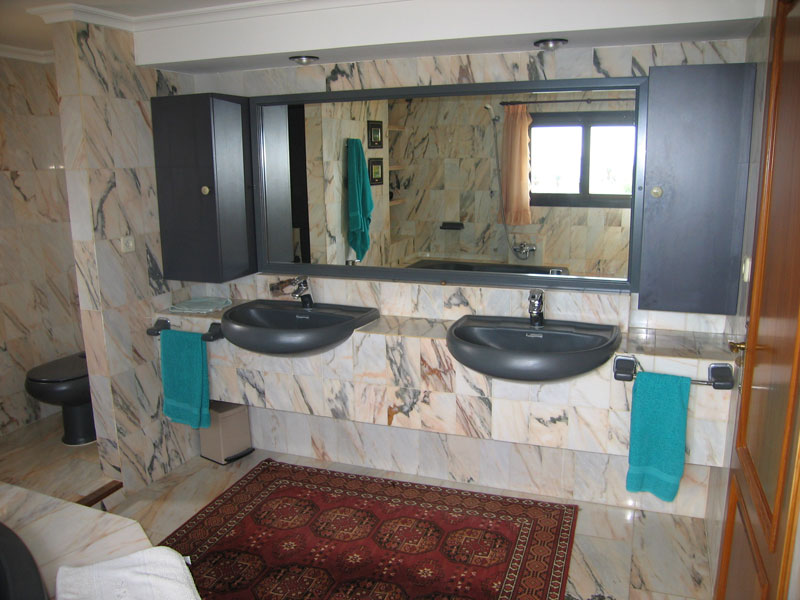 Dit luxe duplex penthouse 5 slaapkamers te koop in Ibiza