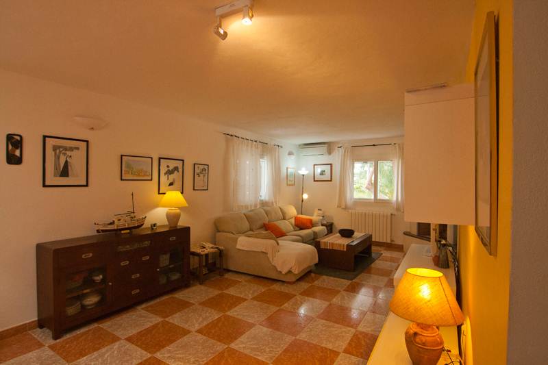 Prachtige villa met 4 slaapkamers te koop in Sa Caleta