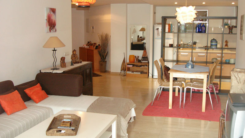 Mooi appartement met twee slaapkamers te koop in Marina Botafoch