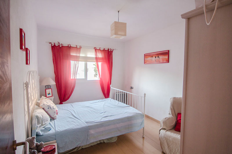 Mooi appartement met twee slaapkamers te koop in Ibiza
