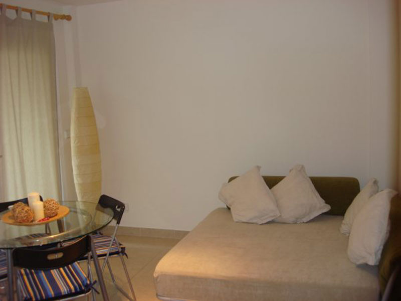 Kleine mooi appartement met een slaapkamer te koop in Santa Eulalia