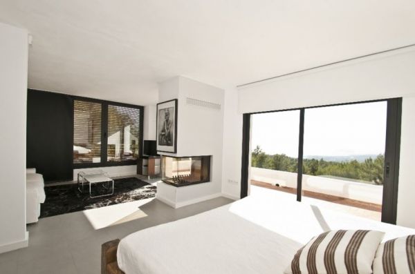 Modern huis met vier slaapkamers te koop in Cala Tarida