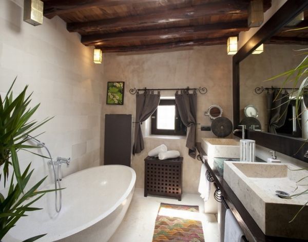 Deze prachtige villa met 9 kamers te koop in San Miguel