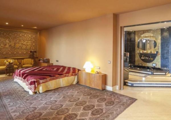 Luxe villa met zes slaapkamers te koop in Talamanca