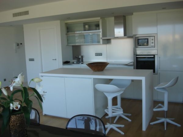 Twee-kamer appartement in de buurt van Marina Botafoch te koop
