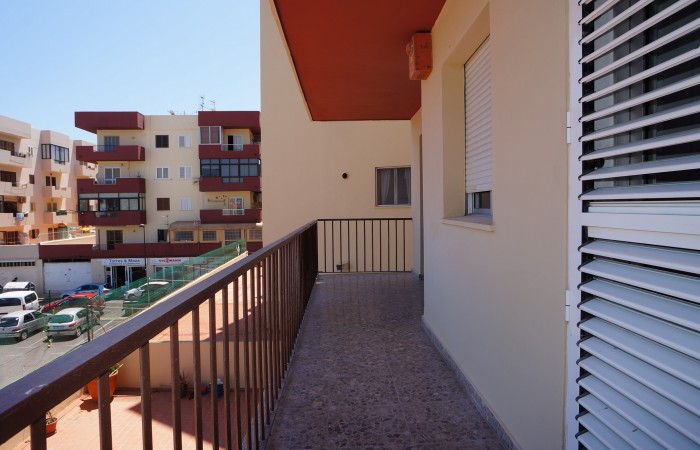 Te koop drie slaapkamer appartement in de stad van Ibiza