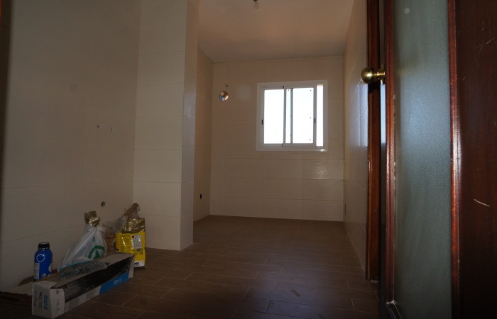 Te koop drie slaapkamer appartement in de stad van Ibiza