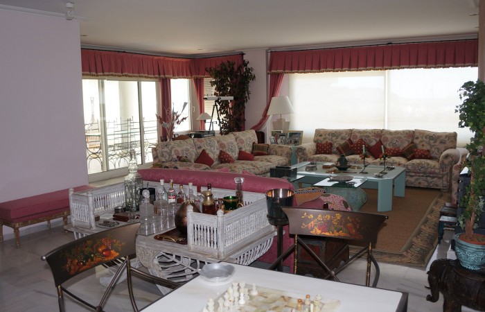 Luxe appartement met vier slaapkamers in Marina Botafoch te koop