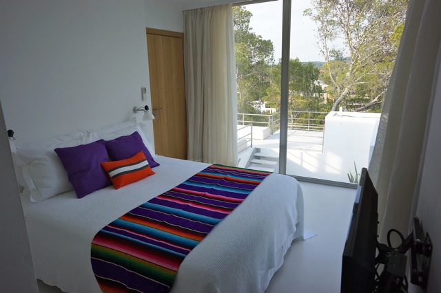 Moderne villa in Cala Moli te koop met zes slaapkamers