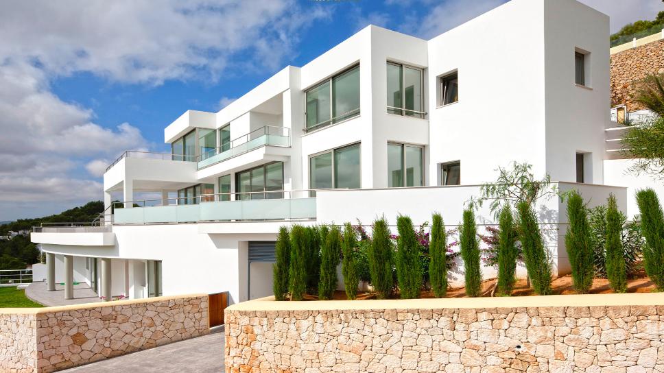 Moderne villa met vier slaapkamers in Can Furnet te koop