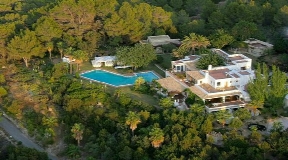 Spectaculaire villa in San Agustin op Ibiza te koop