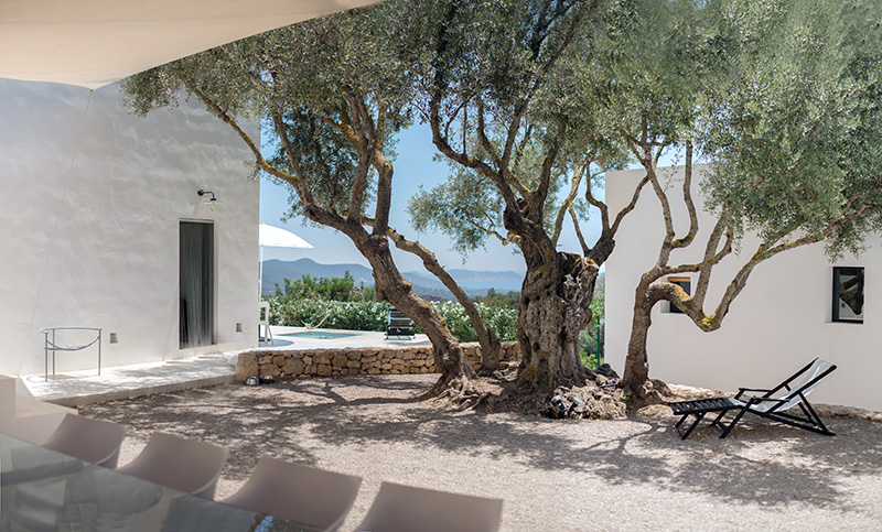 Mooie en moderne villa met uitzicht op zee met uitzicht op Porroig en Formentera