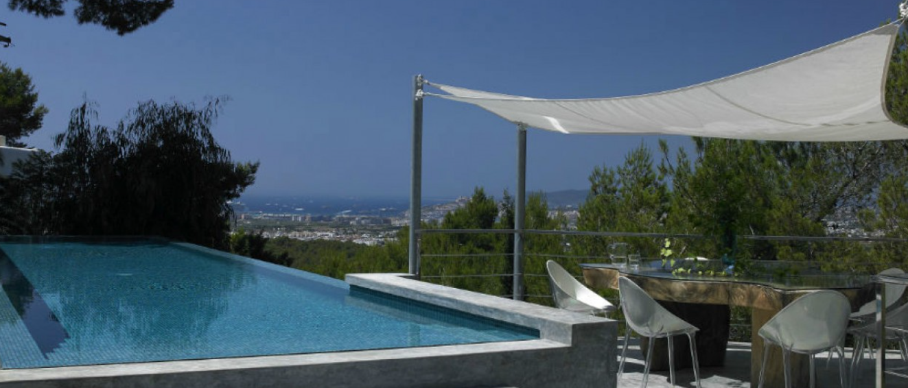 Een van de meest moderne villa in Ibiza dicht bij Jezus