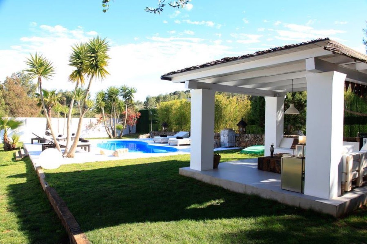 Moderne villa in San Rafael te koop voor een goede prijs