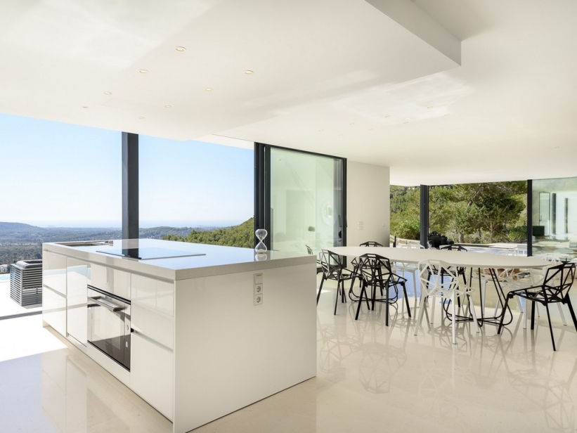 Luxe villa op 250.000 m2 in Morna Valley te koop