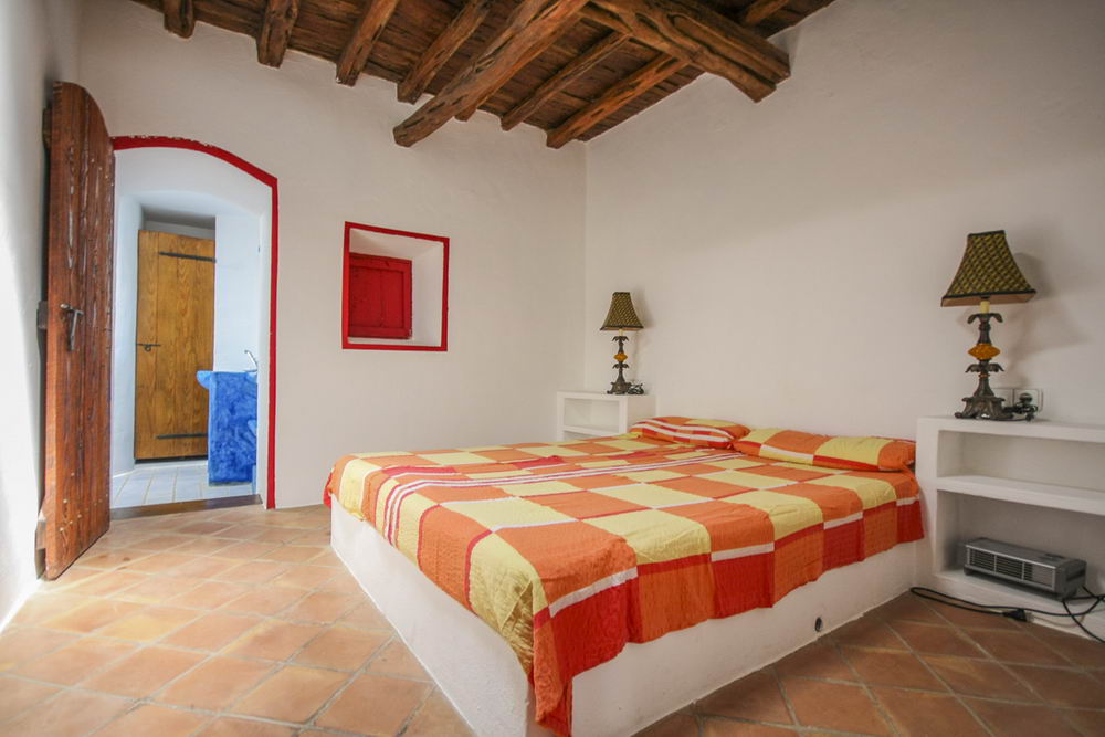 Huis met drie slaapkamers in Cala Vadella San José te koop