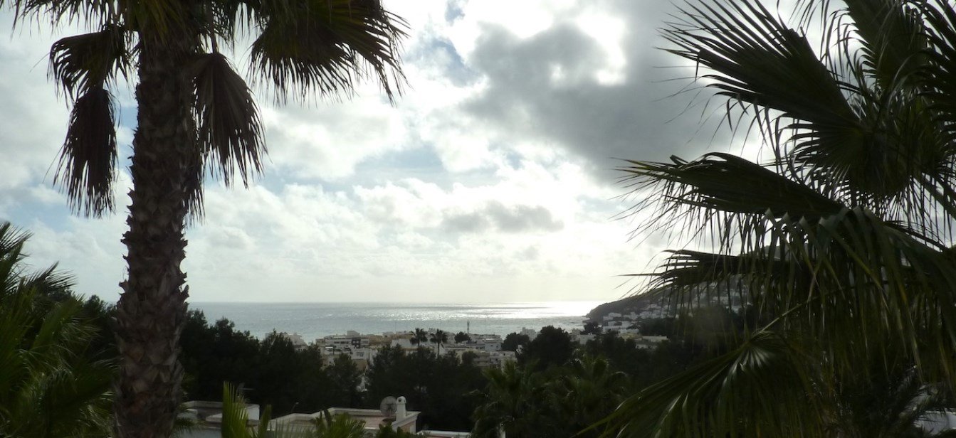 Huis met een prachtig uitzicht op zee in Santa Eulalia te koop