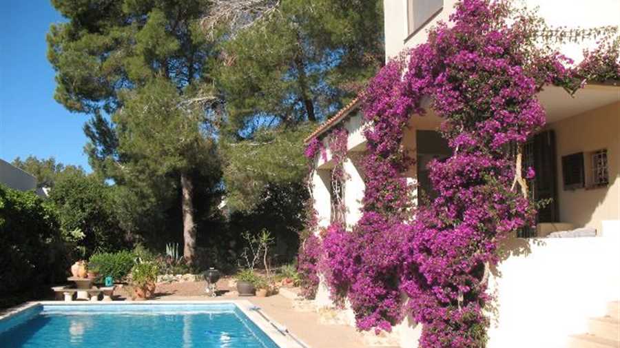 Huis met 4 kamers dicht bij Ibiza te koop