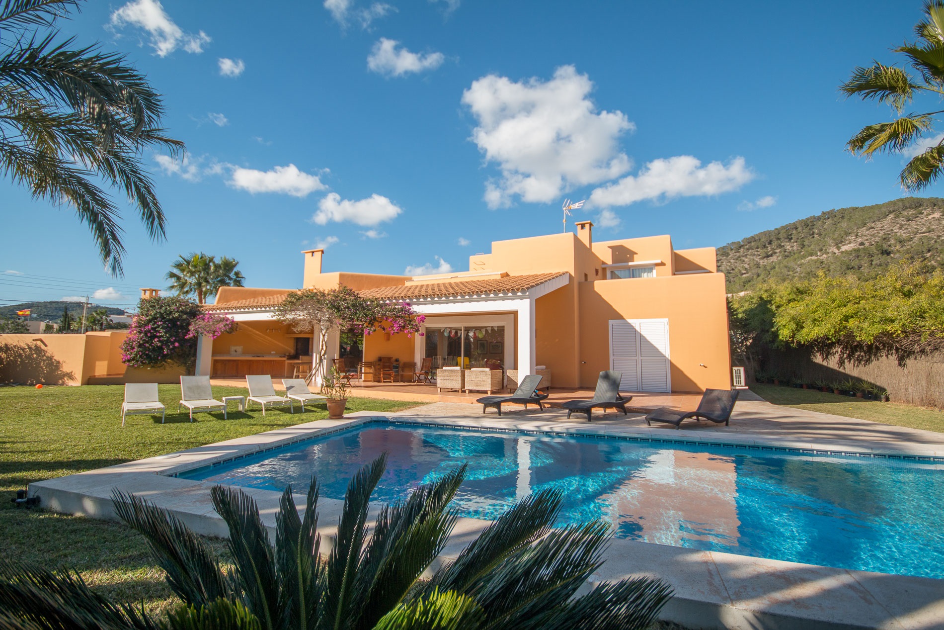 Charmante villa in de populaire wijk van Ibiza