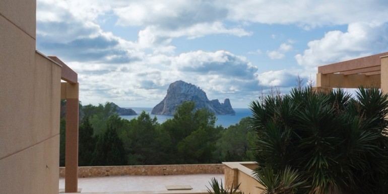 Met uitzicht op zee te renoveren vier vrijstaande in Ibiza