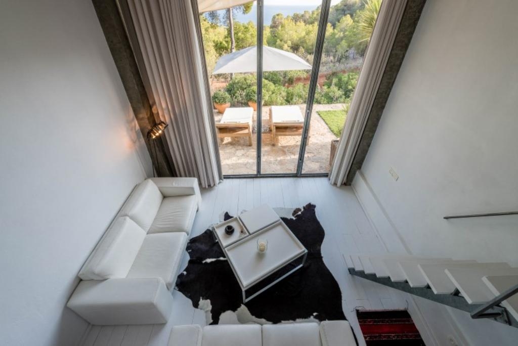 Een luxe villa als geen ander in Ibiza in Es Cubells