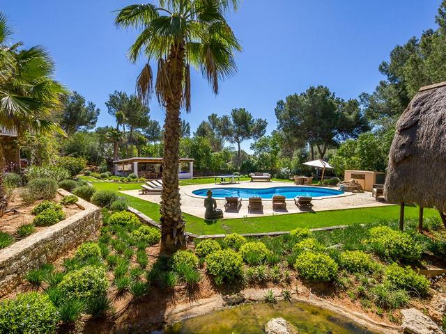 Uniek landgoed te koop in Cala Jondal Ibiza