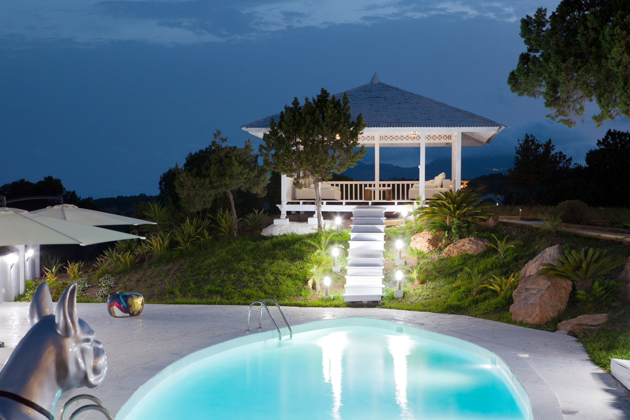 Exclusieve villa in Cala Jondal op Ibiza met prachtig uitzicht