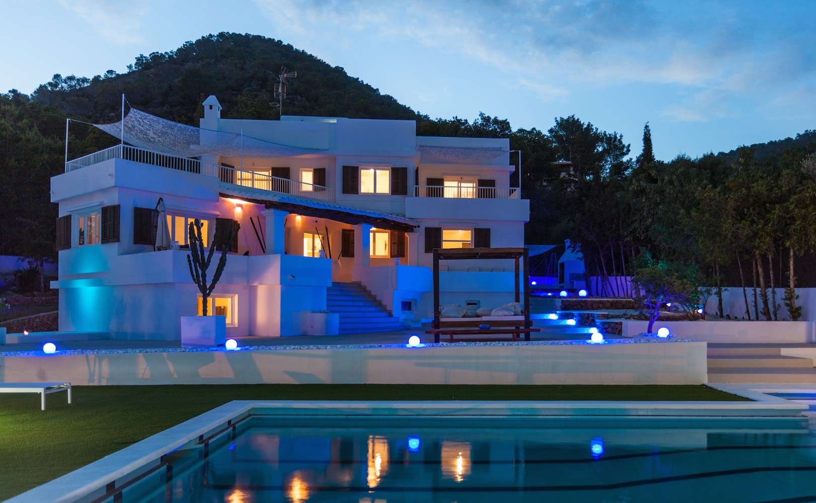 Exclusieve villa in Sa Carroca op Ibiza met prachtig uitzicht