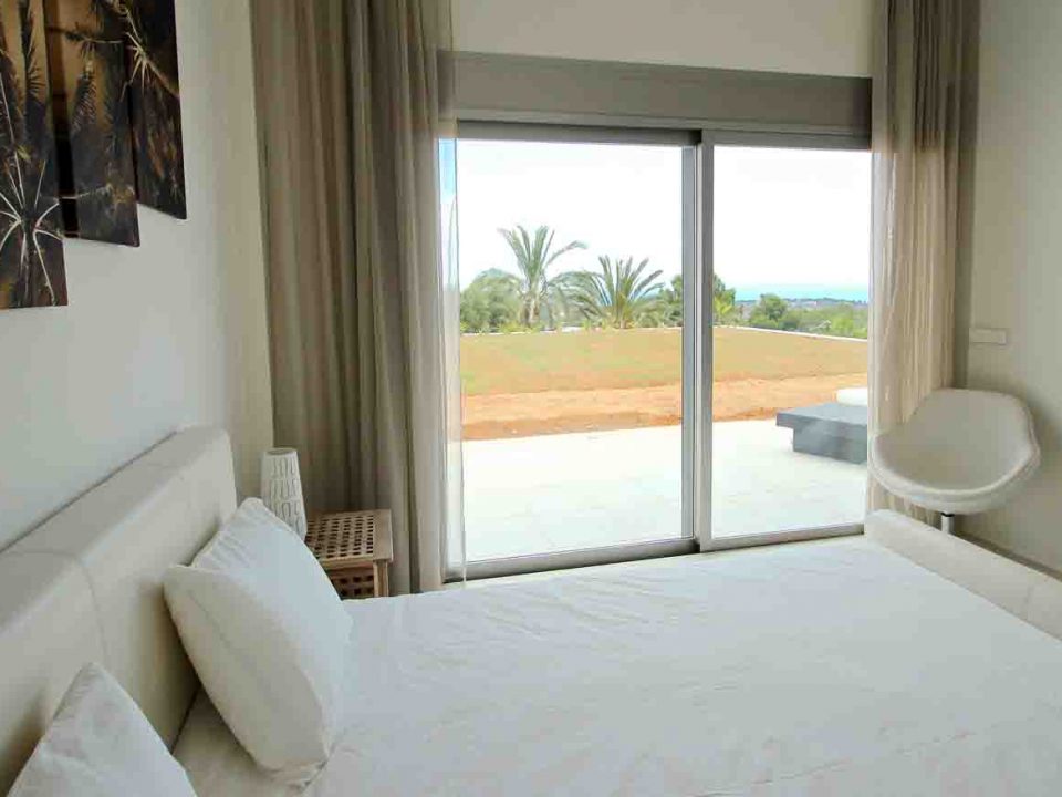Villa in Vista Alegre te koop met een prachtig uitzicht op zee
