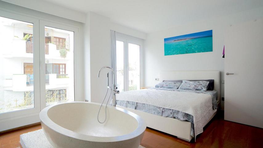 Luxe appartement in Marina Botafoch te koop