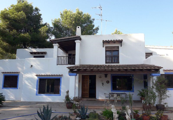 Geweldige kans - typisch huis in Santa Eulalia