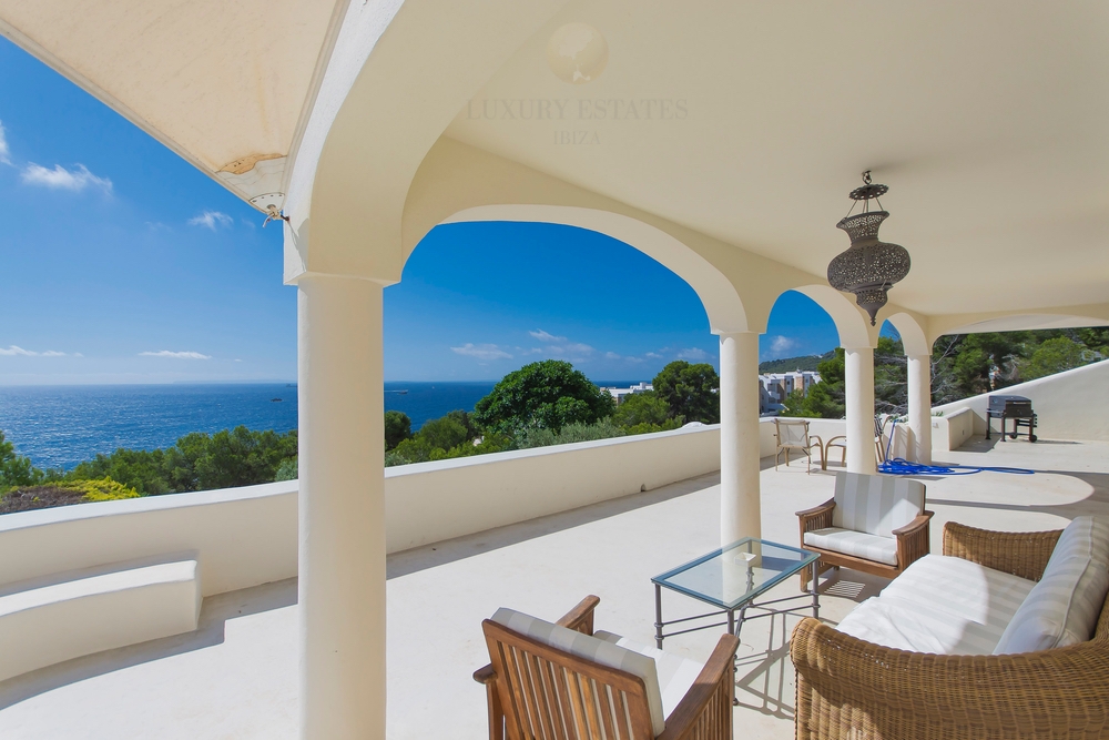 Villa met zeezicht in Roca Llisa op Ibiza