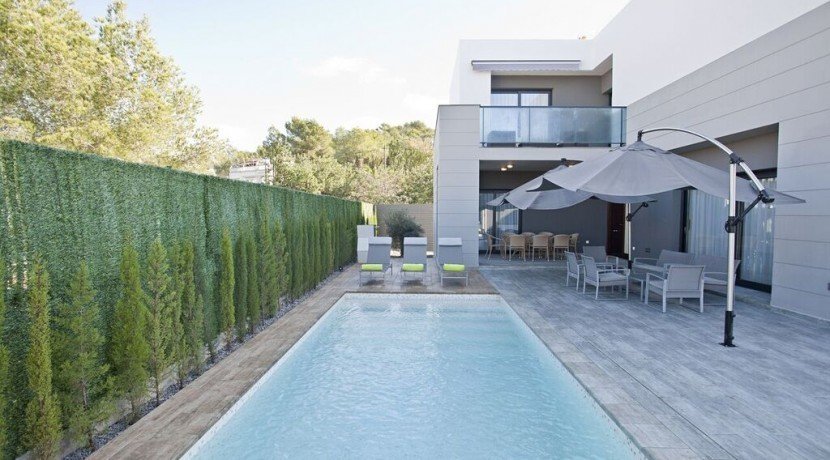 Prachtige villa op Ibiza op korte afstand van Marina Botafoch en Dalt Vila