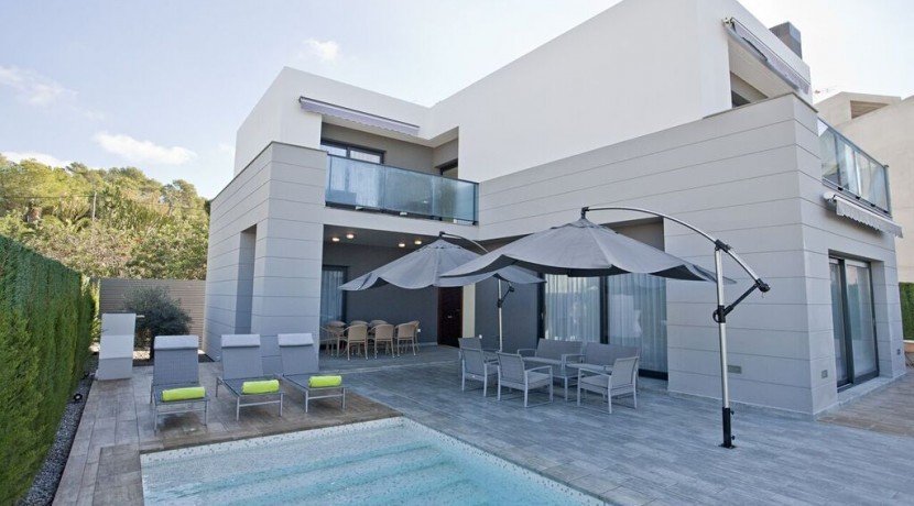 Prachtige villa op Ibiza op korte afstand van Marina Botafoch en Dalt Vila
