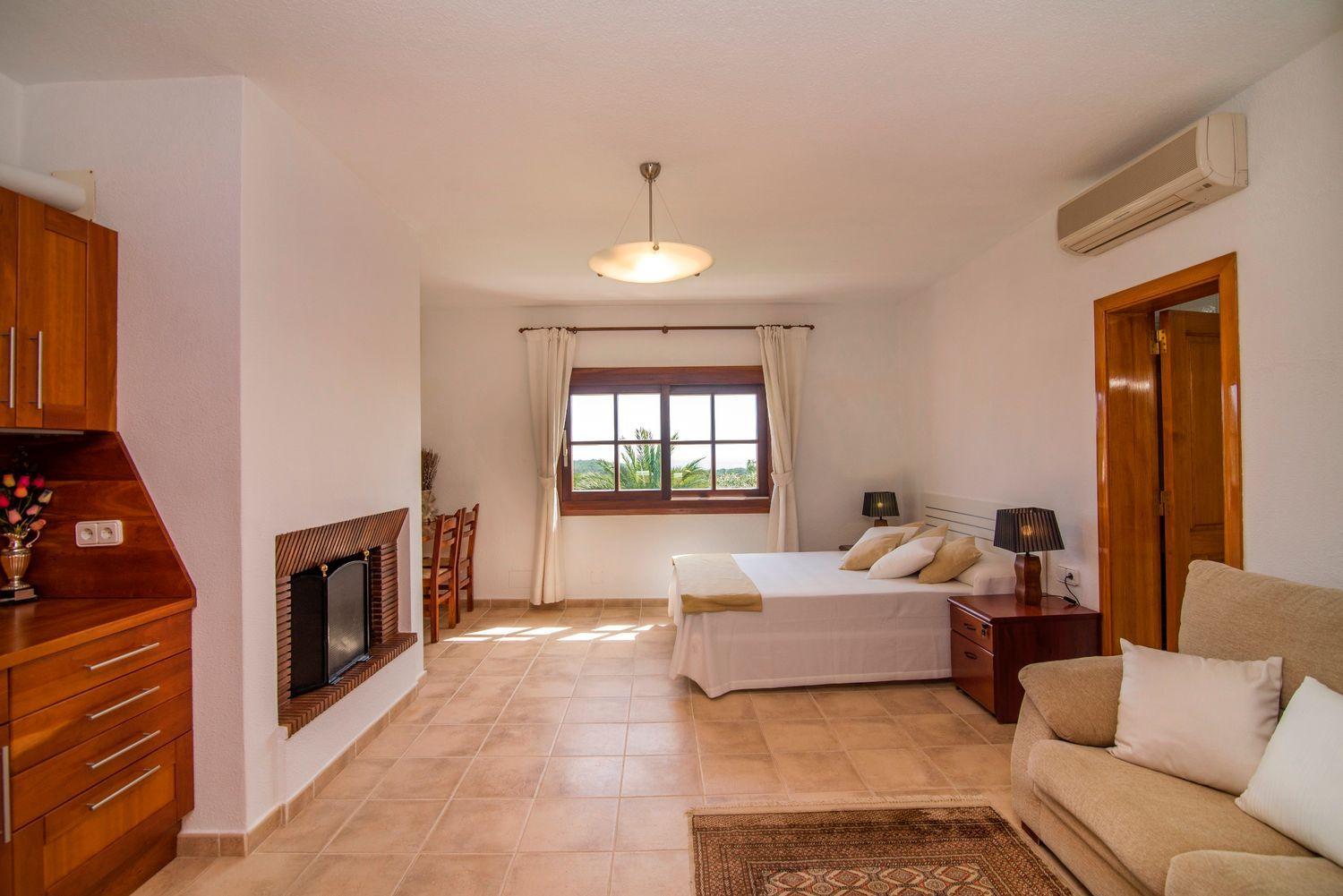 Villa te koop Santa Eularia Des Riu, Baleares