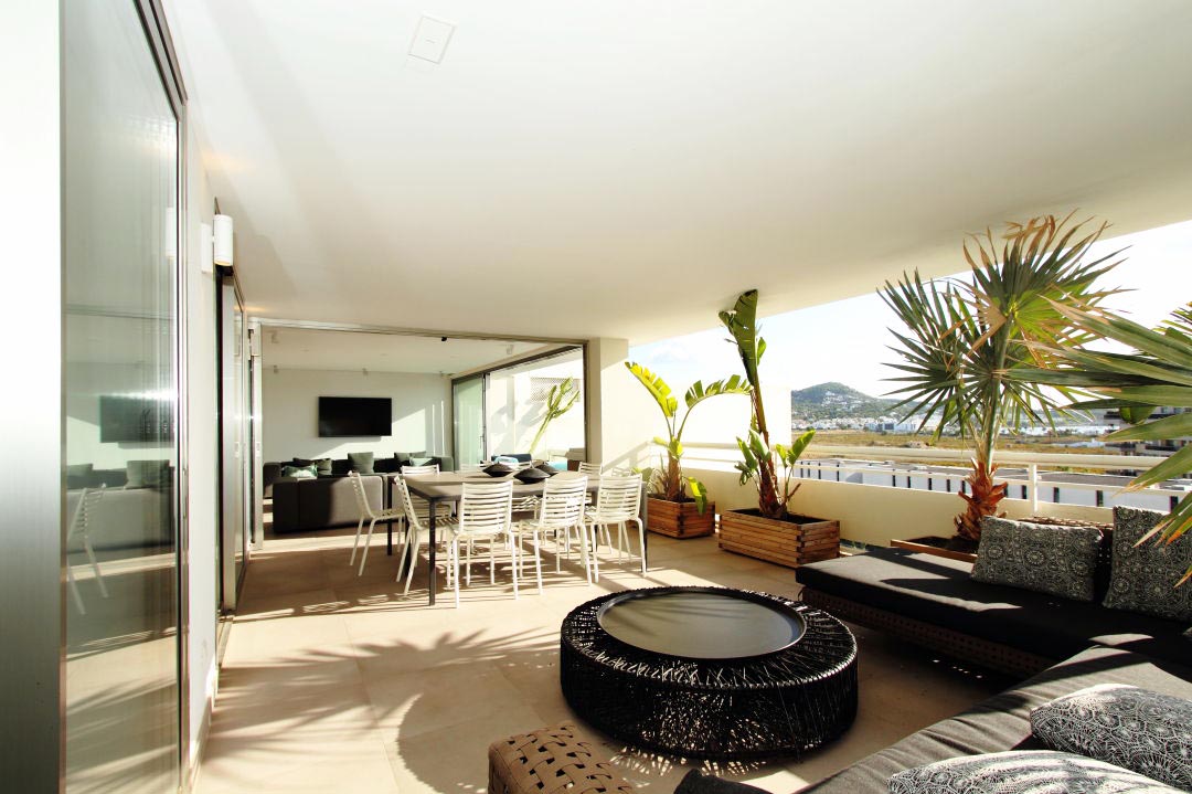 Penthouse van 180 m2 gelegen aan de kust van de Paseo Marítimo
