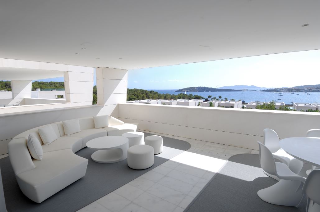 Luxe penthouse met een fantastisch uitzicht op de oude stad en Formentera