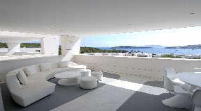 Luxe penthouse met een fantastisch uitzicht op de oude stad en Formentera