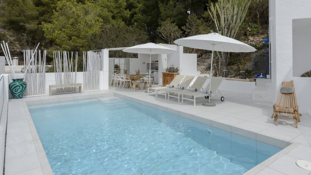 Moderne villa gelegen in het noordoosten van het eiland Ibiza